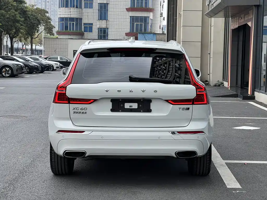 Volvo XC60 T5 4 WD Smart Vision Luxury