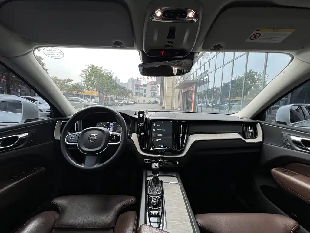 Volvo XC60 T5 4 WD Smart Vision Luxury