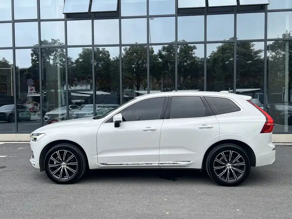 Volvo XC60 T5 4 WD Smart Vision Luxury