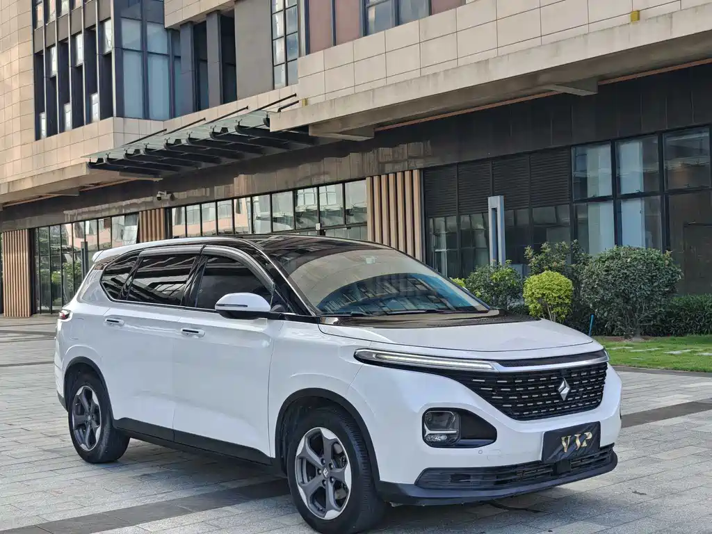 Baojun RM-5 1.5 T CVT 24 Hours Online Luxury 6-seat