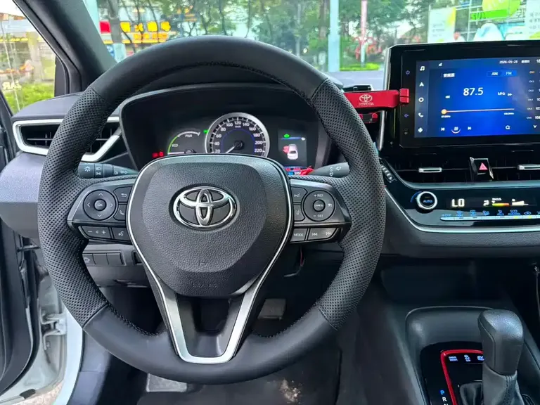 Toyota Levin Dual Engine 1.8 H E-CVT Sport