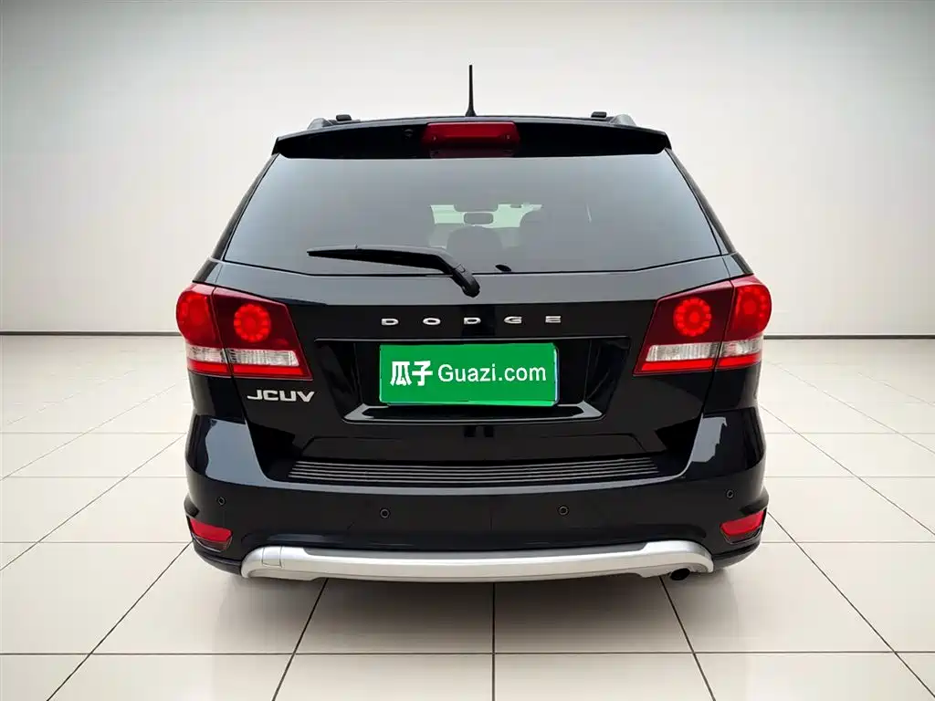 Journey 2.4 L 2 WD Wagon
