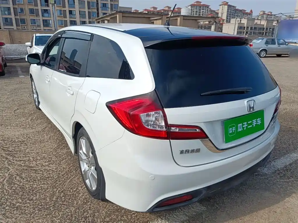 Jade 1.8 L Auto Comfort Elite 5-seat