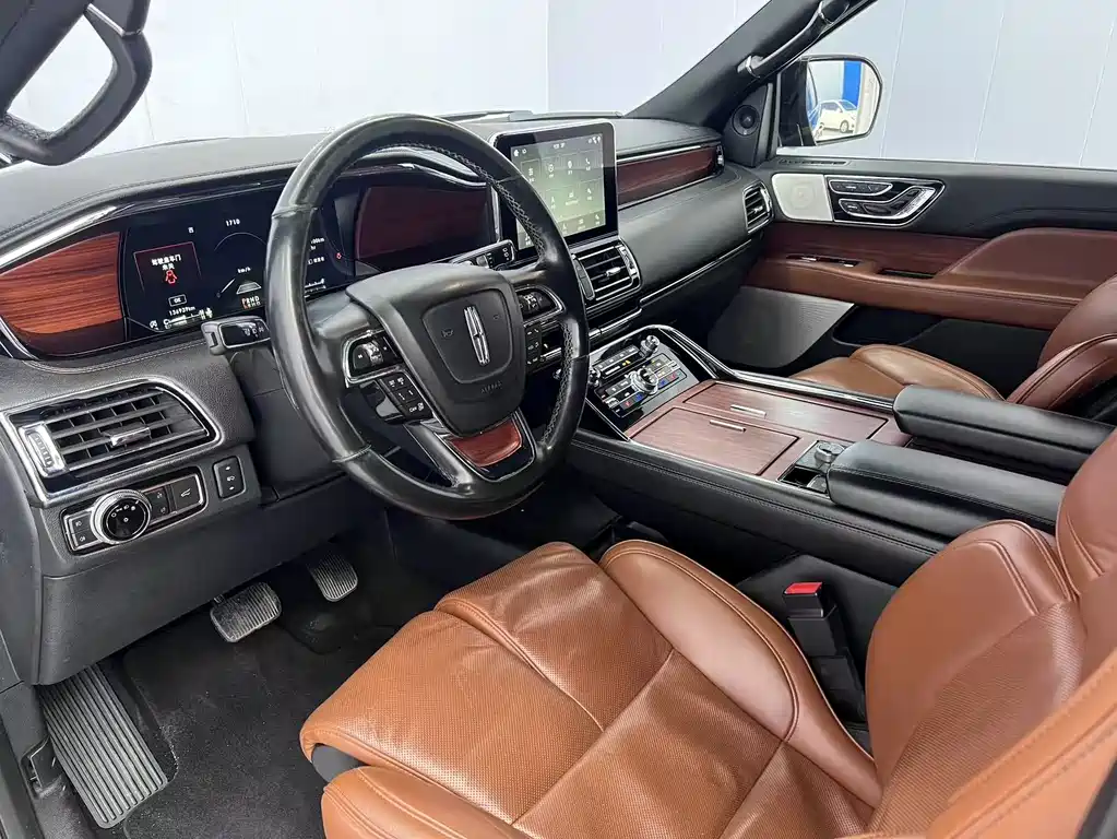 Navigator 3.5 T Honor Shine CN-VI