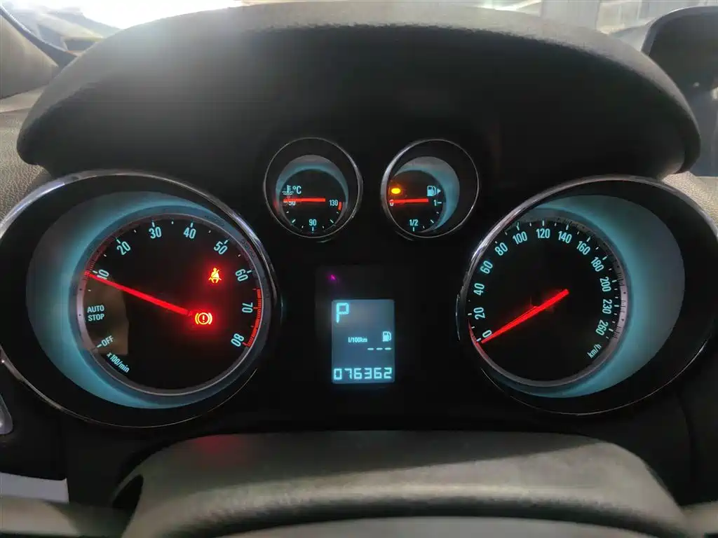Encore 1.4 T Auto 2 WD Urban Elite