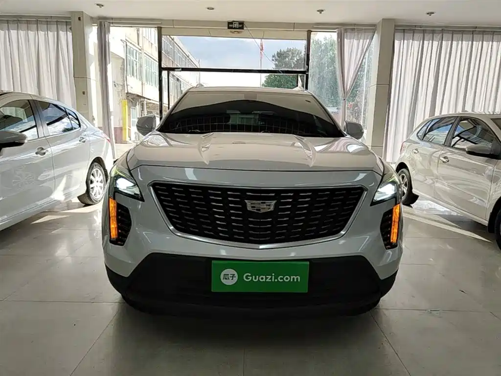 Cadillac XT4 28 T 2 WD Tech
