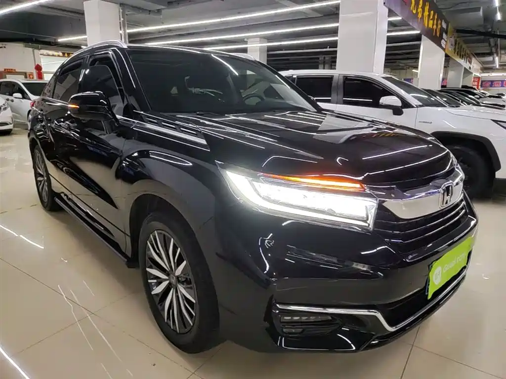 Avancier 370 TURBO 2 WD Luxury