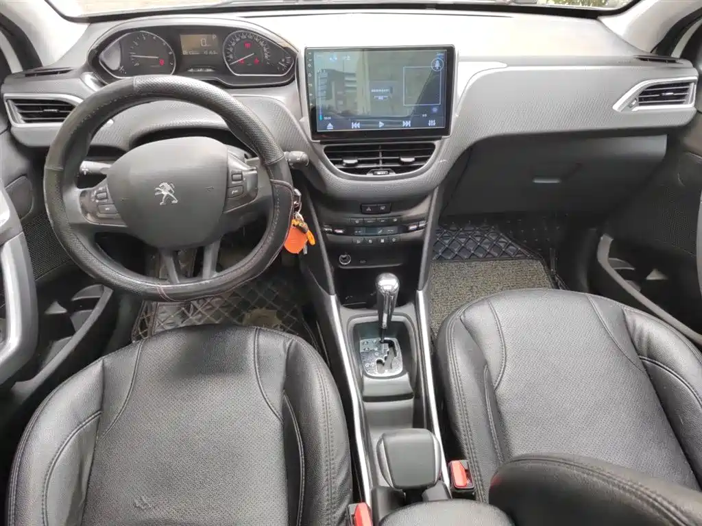 Peugeot 2008 2014 1.6 L Auto Fashion