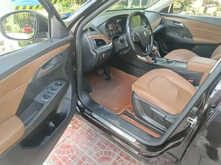 Borgward BX7 28 T 2 WD Elite 5-seat