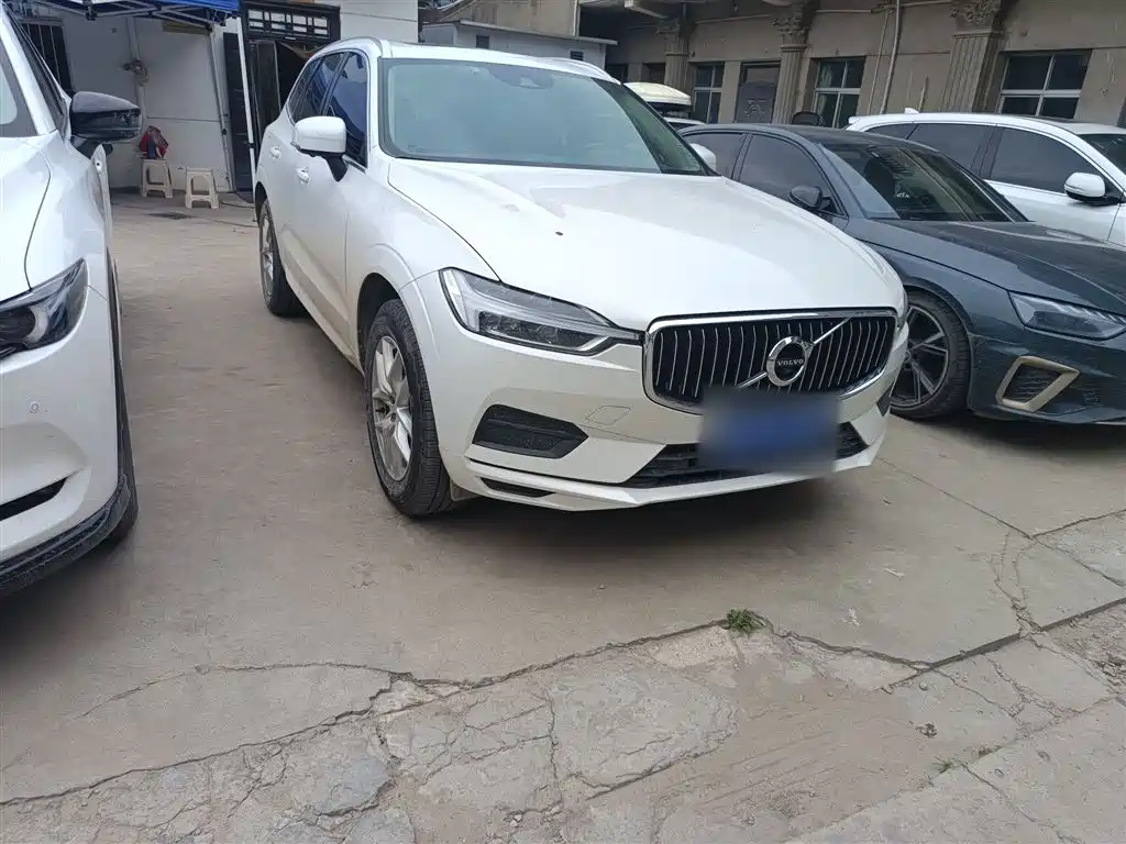 Volvo XC60 T5 4 WD Smart Ease CN-VI