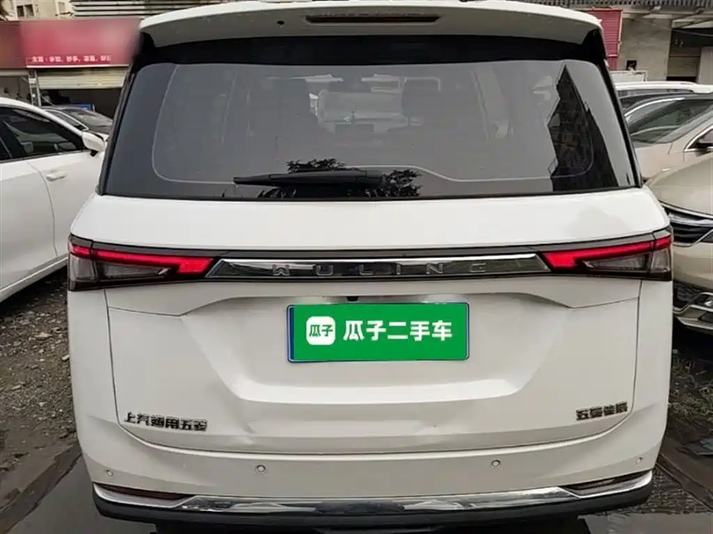 Wuling Jiachen 1.5 T CVT Smart Enjoyment Luxury