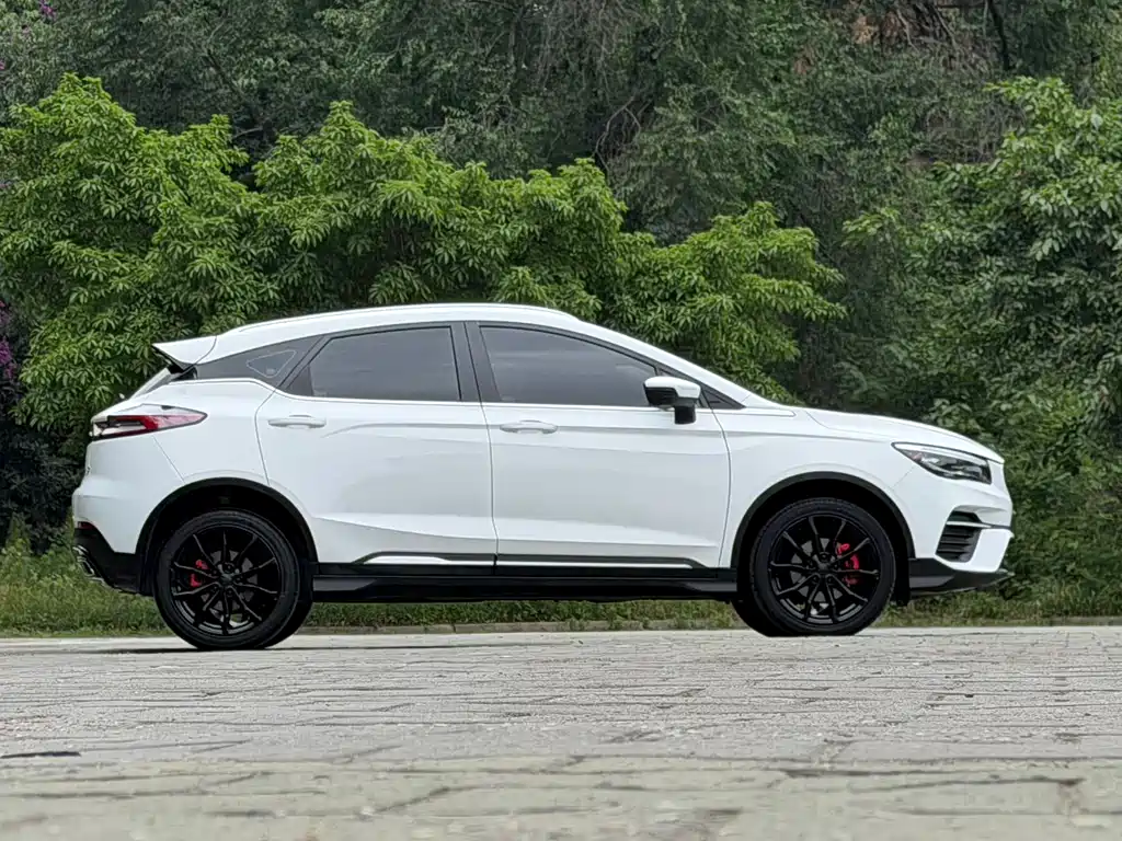 Emgrand S 1.4 T CVT Distinguished