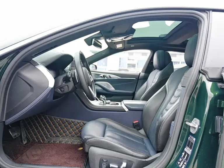 BMW 8 Series 840 i xDrive 4-door Coupe M Sport Package