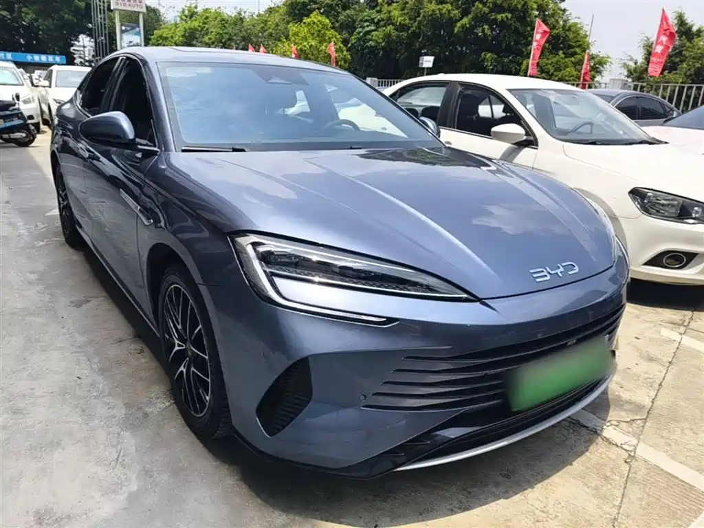 Seal 07 DM-i DM-i 1.5 L 125 km Luxury