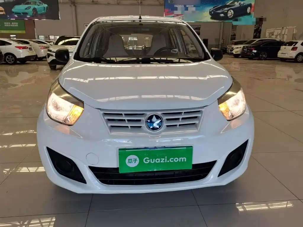 Venucia R30 1.2 L Manual Enjoyment