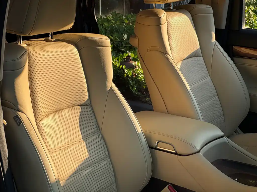 Alphard 3.5 L Distinguished