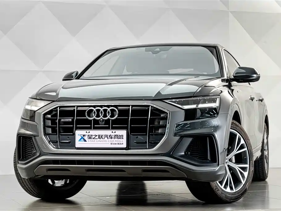 Audi Q8 55 TFSI Luxury Dynamic
