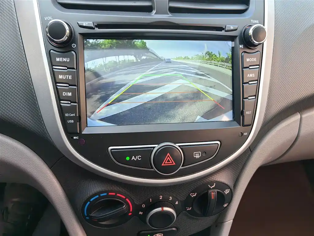 Accent 1.4 L Manual Intelligent GLS