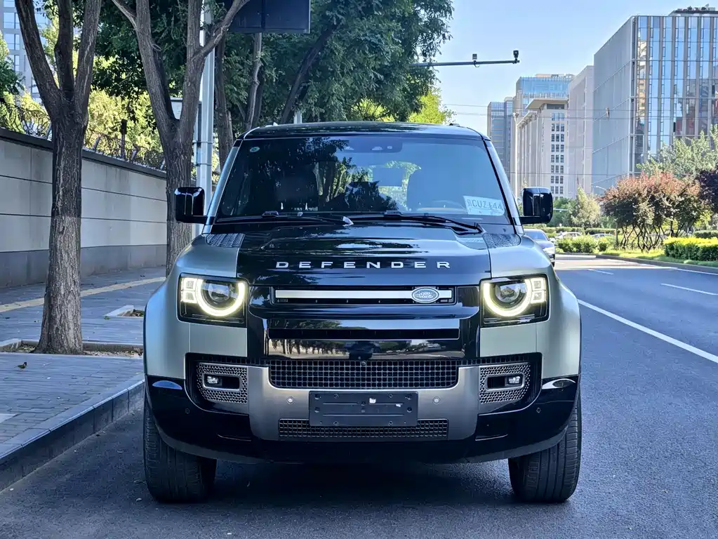 Land Rover Defender Facelift 110 3.0 T P400 X