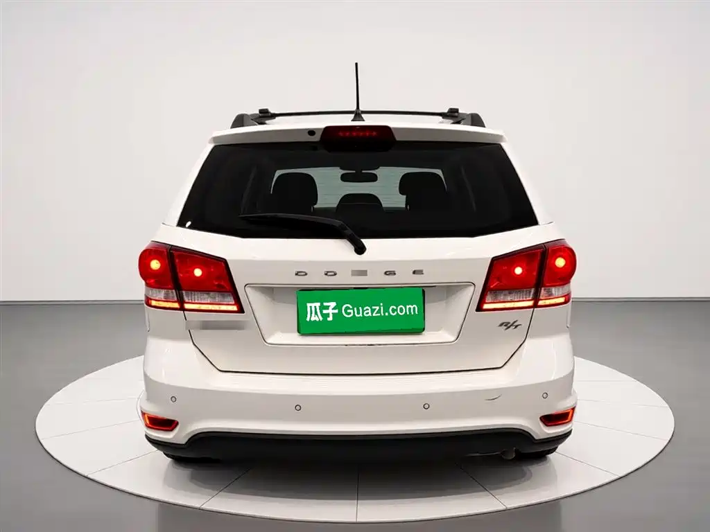 Journey 2.4 L 2 WD Premium Style