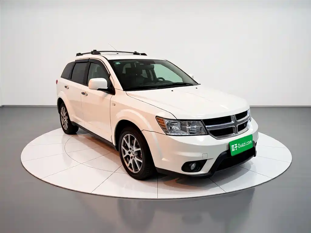 Journey 2.4 L 2 WD Premium Style