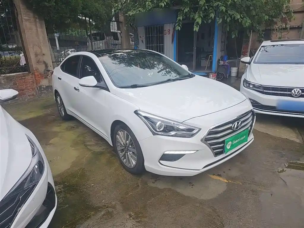 Mistra 1.8 L Auto Intelligent GLS CN-V