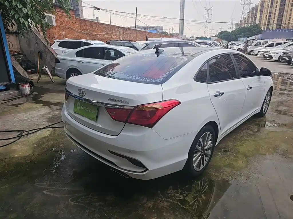 Mistra 1.8 L Auto Intelligent GLS CN-V