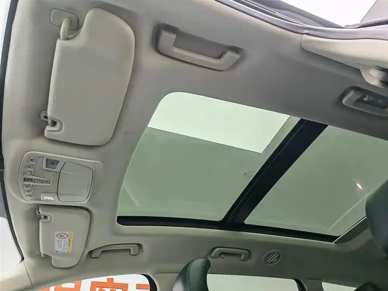Ford Edge EcoBoost 245 2 WD Grand Sharp 7-seat CN-V