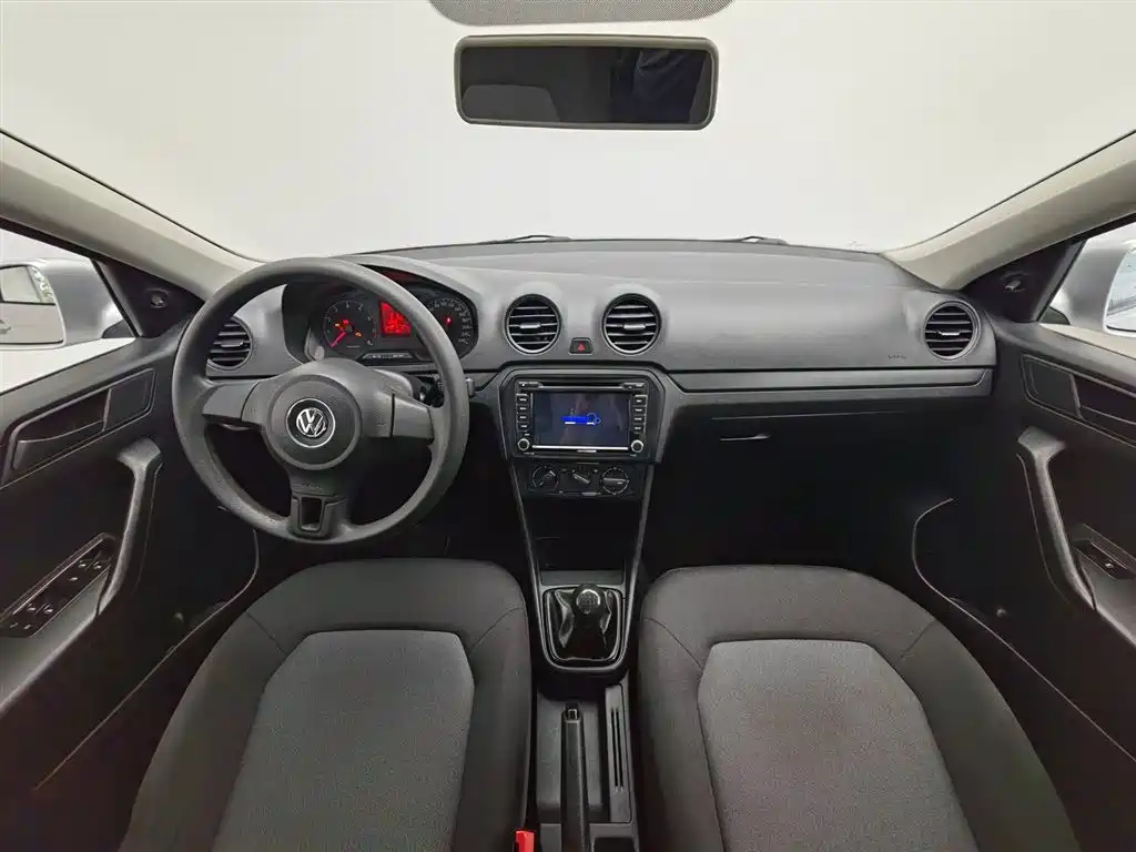 Jetta 1.6 L Manual Fashion