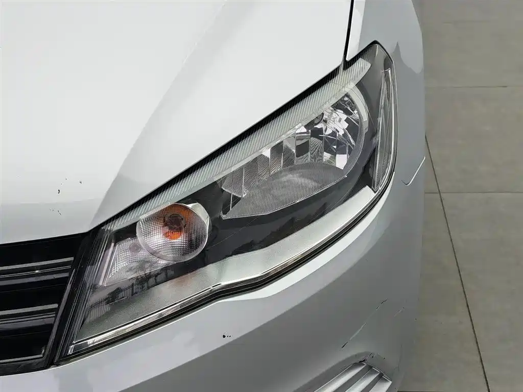 Jetta 1.6 L Manual Fashion