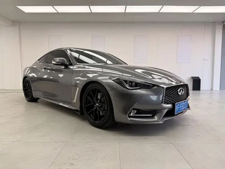 Infiniti Q60 2.0 T Luxury