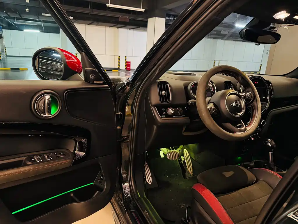 MINI JCW Countryman 2.0 T JOHN COOPER WORKS A
