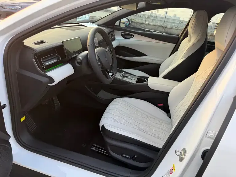 BYD Seal 06 DM-i 120 KM Flagship