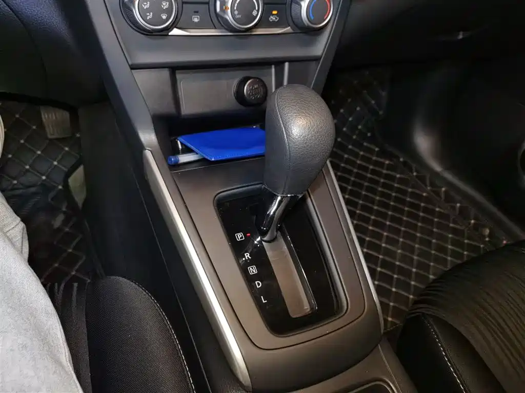Sylphy Facelift II Classic 1.6 XE CVT Comfort