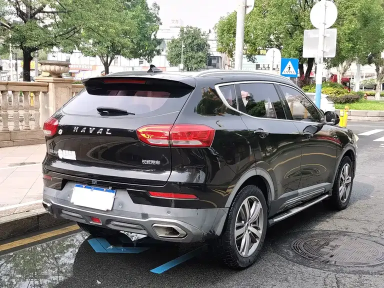 Haval H6 Red Label 1.5 GDIT Auto Luxury Connected