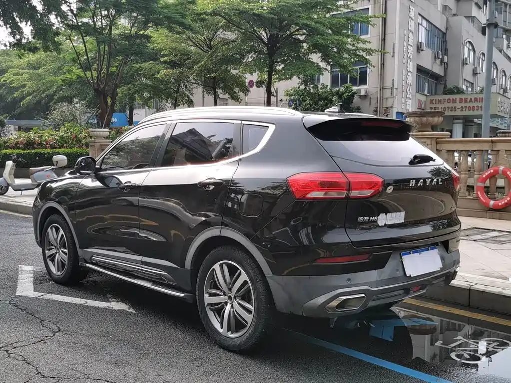 Haval H6 Red Label 1.5 GDIT Auto Luxury Connected