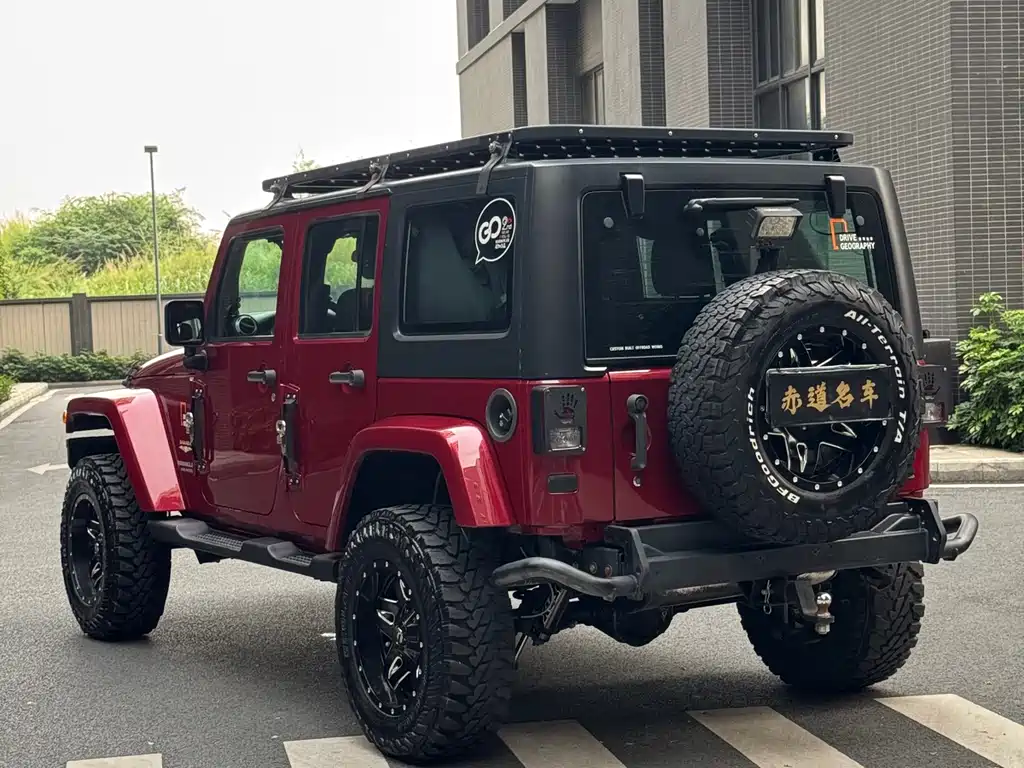 Wrangler 3.6 L Sahara 4-door