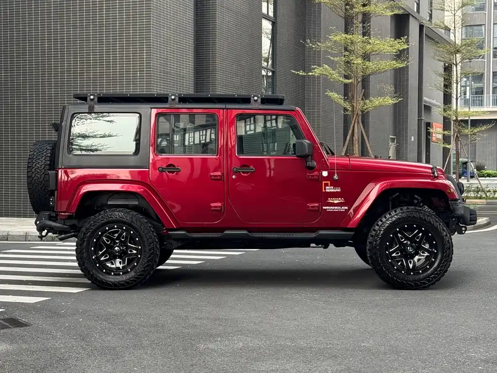 Wrangler 3.6 L Sahara 4-door
