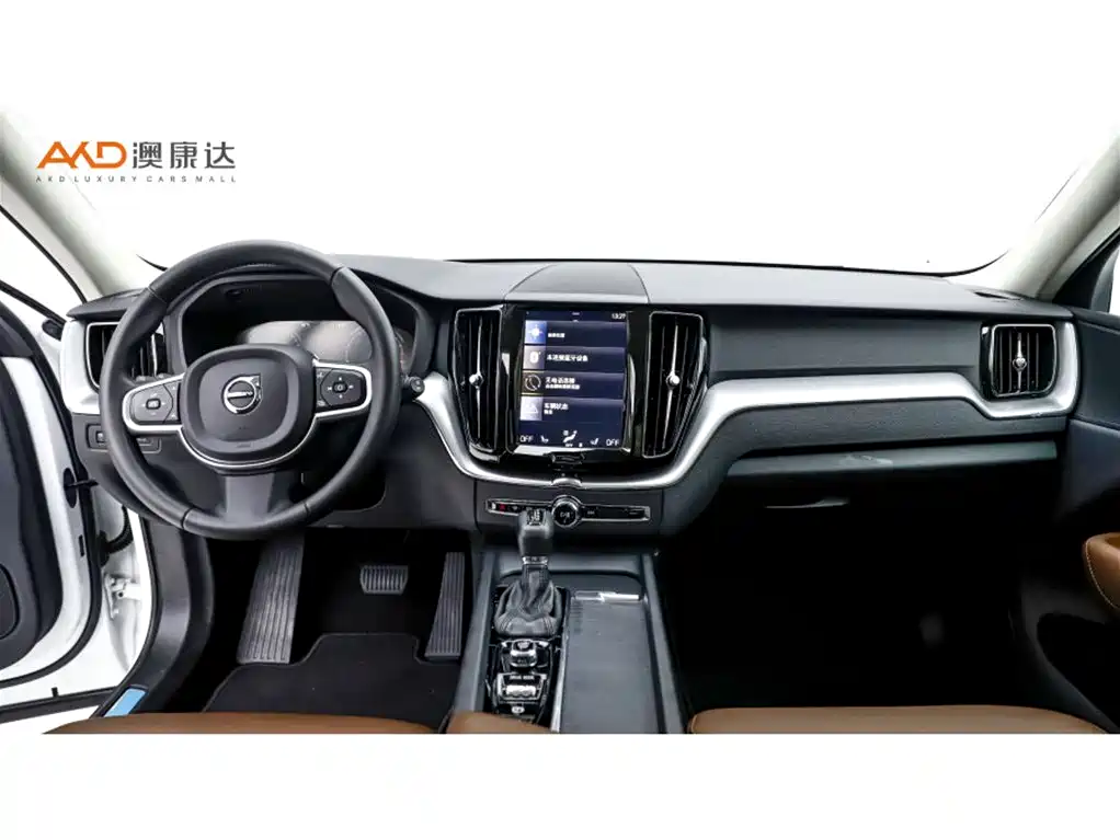 Volvo XC60 沃尔沃XC602019款 T5 四驱智远版 国V