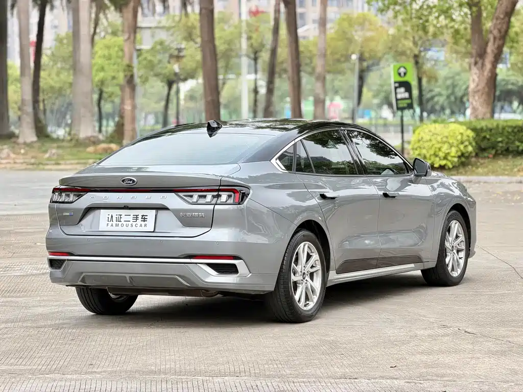 Mondeo Facelift EcoBoost 245 Luxury