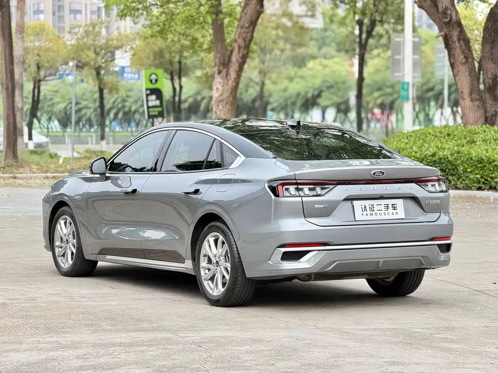 Mondeo Facelift EcoBoost 245 Luxury