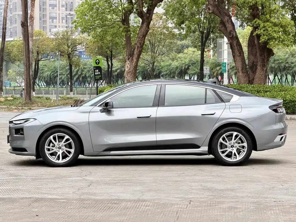Mondeo Facelift EcoBoost 245 Luxury