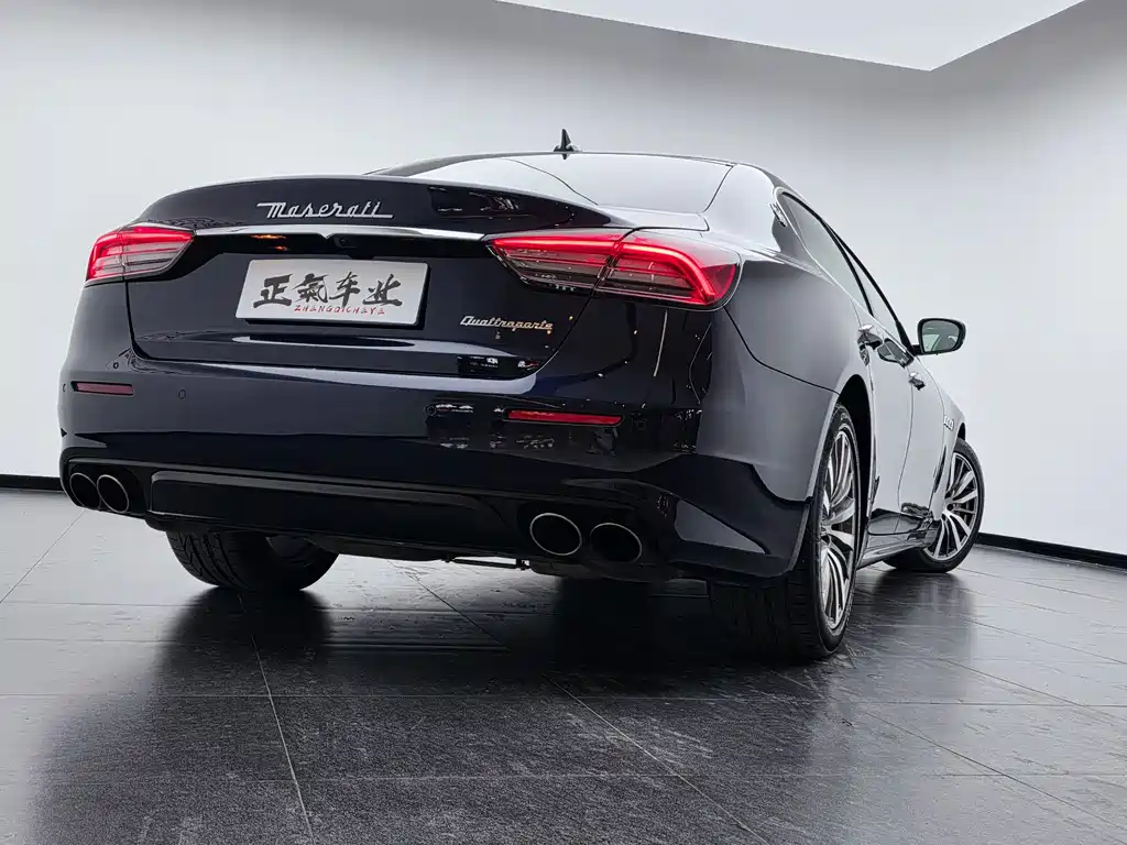 Quattroporte 3.0 T Standard