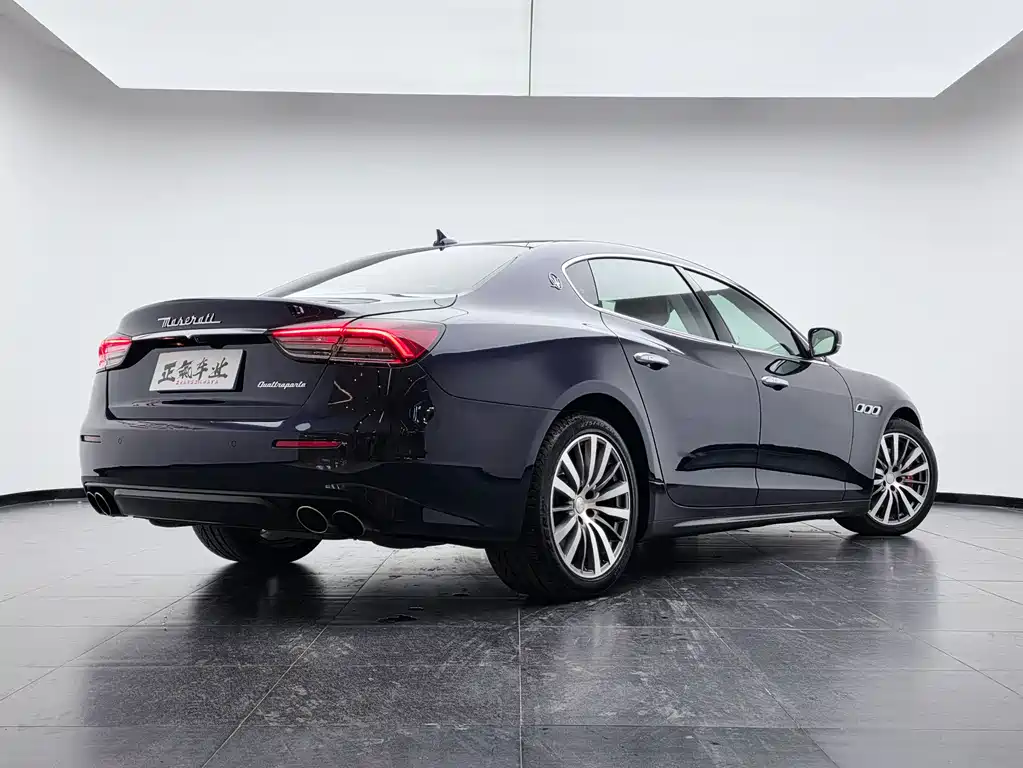 Quattroporte 3.0 T Standard