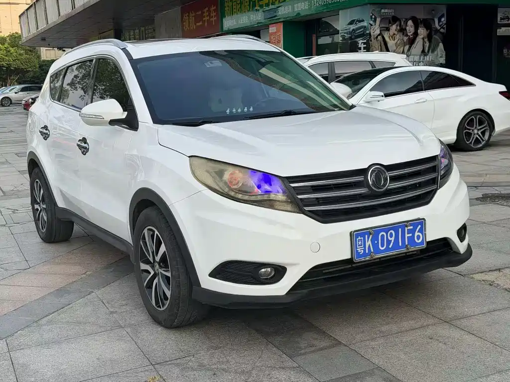 Fengguang 580 1.5 T CVT Luxury