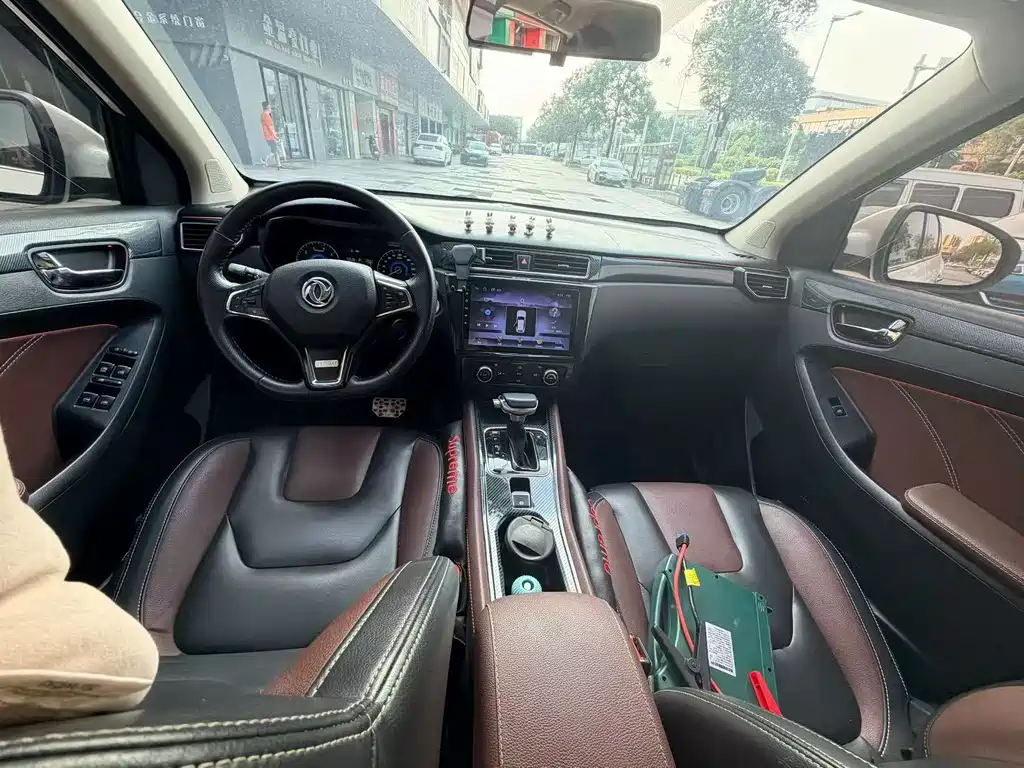 Fengguang 580 1.5 T CVT Luxury
