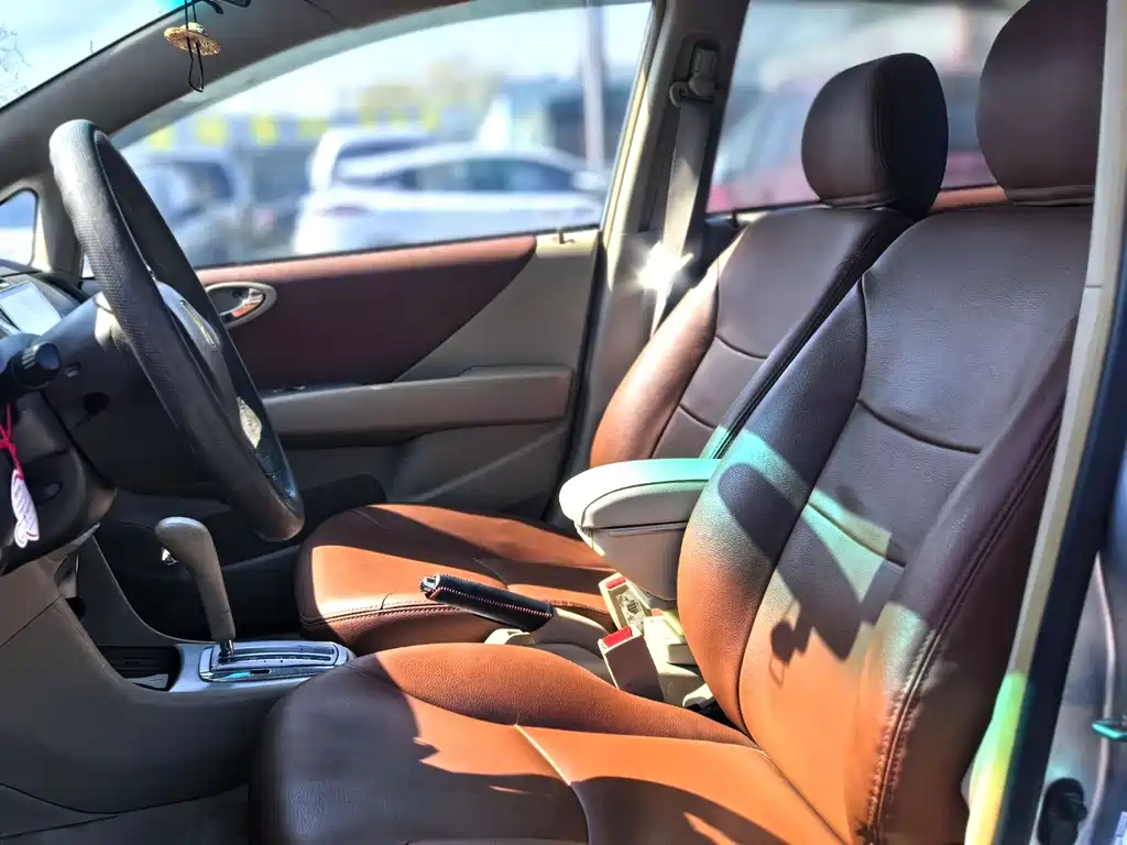 City (Sidi) 1.5 L Auto Luxury