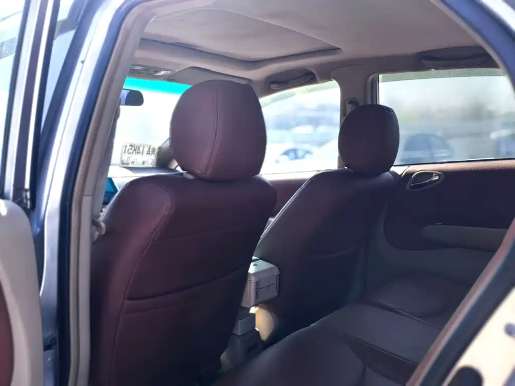 City (Sidi) 1.5 L Auto Luxury