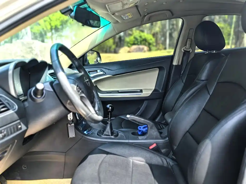 Family 福美来 2014款 M5 1.6 L 手动精英型