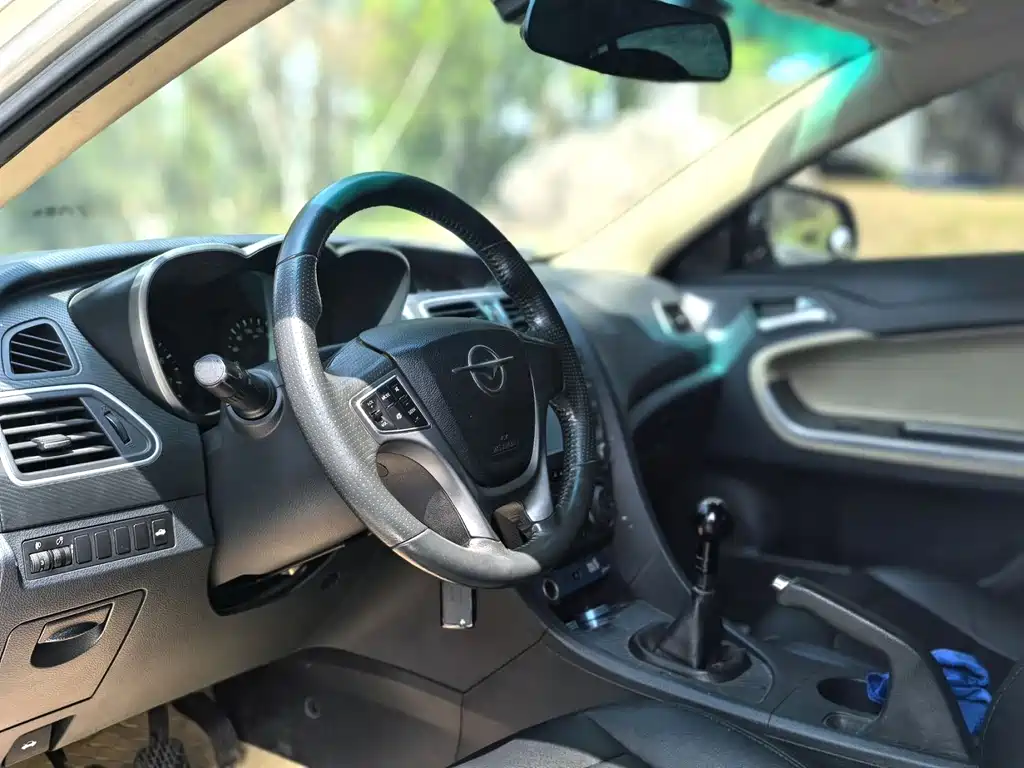 Family 福美来 2014款 M5 1.6 L 手动精英型